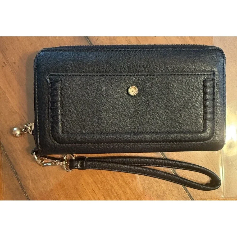 Lauren Conrad Black Wallet Wristlet Gold Zipper Faux Leather Card Holder ID